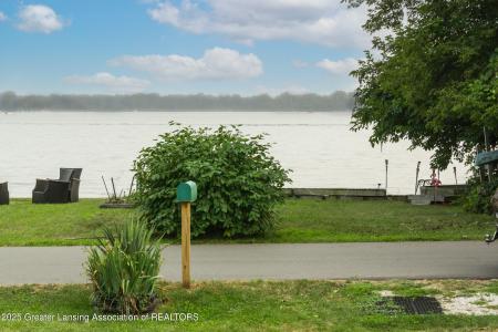 6427 W Reynolds Road, Haslett, Michigan 48840