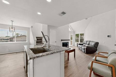 9809 Walnut Street , E209, Dallas, Texas 75243, USA