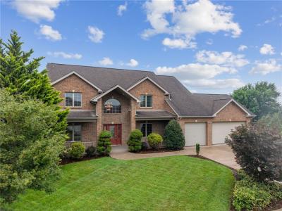 626 Oakcrest Dr, North Huntingdon, Pennsylvania 15642, Stati Uniti