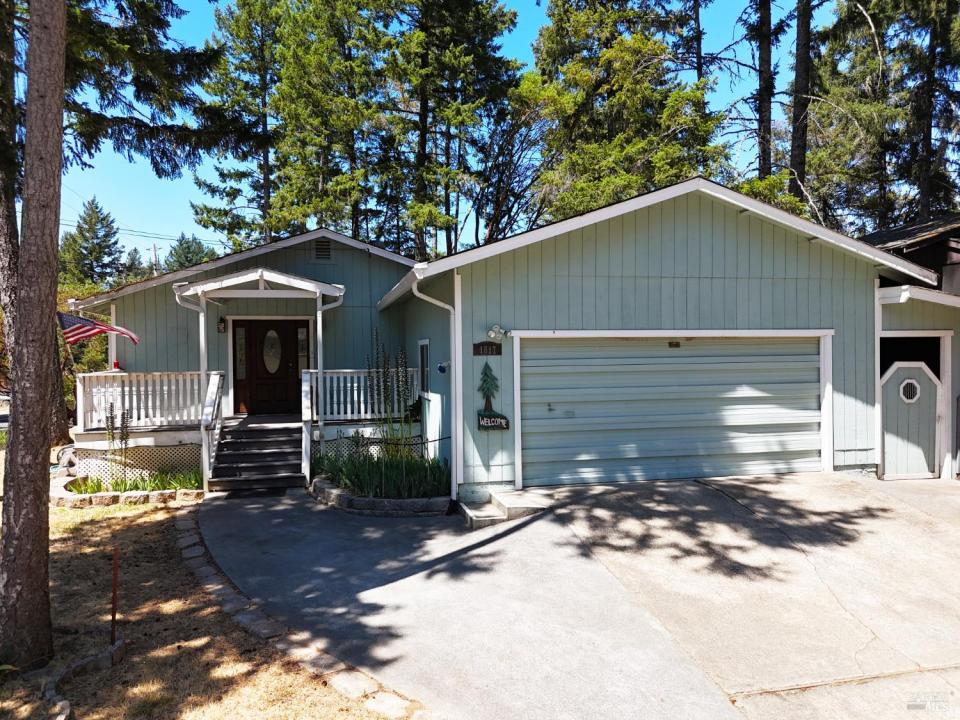 1617 Alcott Lane, Willits, Kalifornia 95490, USA