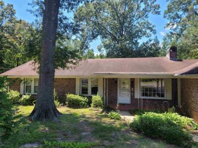 192 Country Square Rd., El Dorado, Arkansas 71730, USA