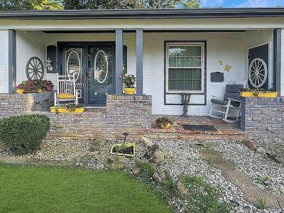 1218 Woodlawn Dr, Charleston, 伊利诺斯州 61920, 美国