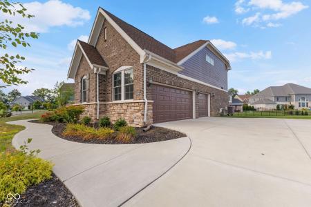 14598 Meadow Bend Drive, Fishers, Indiana 46037