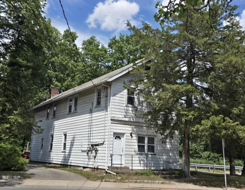 128 Turnpike First Floor, Pequannock, 新泽西州 07440, 美国