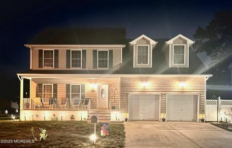 352 Halliard Avenue, Beachwood, NJ 08722, USA