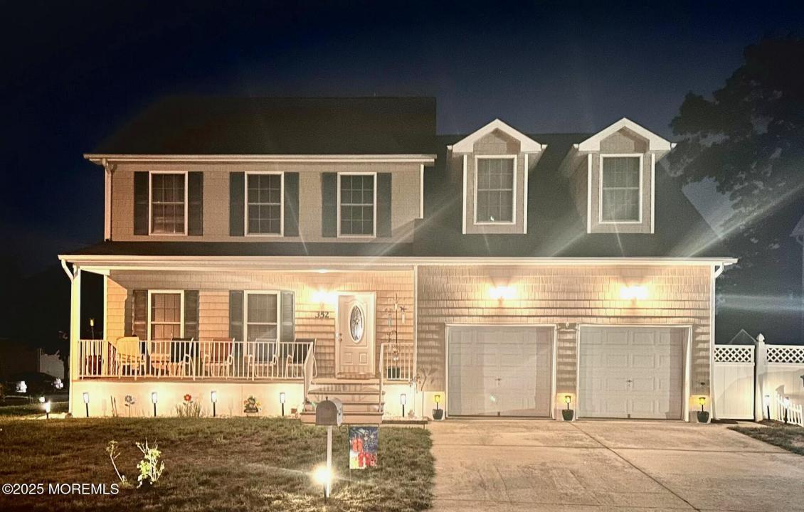 352 Halliard Avenue, Beachwood, New Jersey 08722