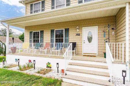 352 Halliard Avenue, Beachwood, New Jersey 08722