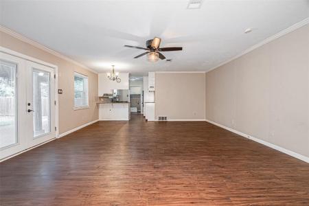 952 Charleston Drive, Bedford, Texas 76022, HOA KỲ