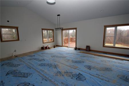 18044 22nd Avenue, Chippewa Falls, 威斯康辛州 54729, 美國