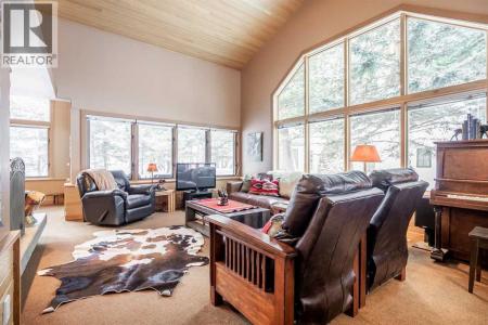 107 MOUNT VIEW, Waterton Park, Alberta T0K 2M0, Canada