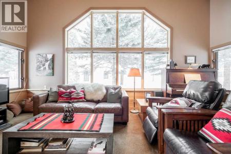 107 MOUNT VIEW, Waterton Park, Alberta T0K 2M0, Canada