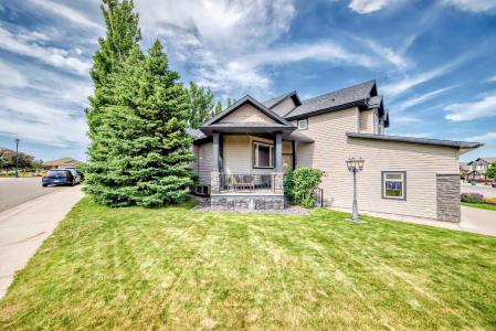 41 CANYONCREST POINT W, Lethbridge, Alberta T1K 7Y4, Canada