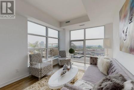 1787 ST CLAIR AVENUE, Toronto (weston-pellam Park), オンタリオ M6N 1J6, カナダ