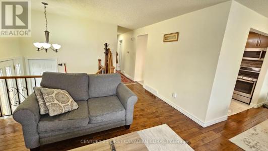 45 LOCUST CRESCENT, London South (south X), Ontario N6E 2K1, Canadá