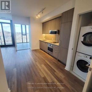 250 LAWRENCE AVENUE WEST, Toronto (lawrence Park North), Ontario M5M 1B1, Canada