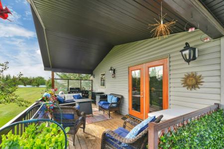 25074 SOUTH PINE LAKE ROAD, Rural Red Deer County, Alberta T0M 1S0, Canada