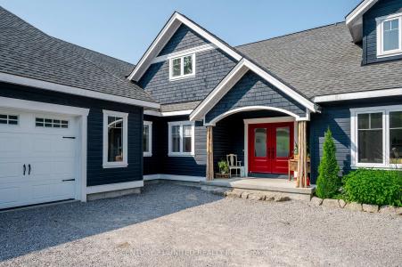 142 HICKORY BEACH ROAD, Kawartha Lakes, Ontario K0M 1N0, Canada