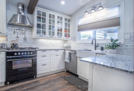 12 BALSON BOULEVARD, Whitchurch-Stouffville-, Ontario L4A 2Y3, Canada