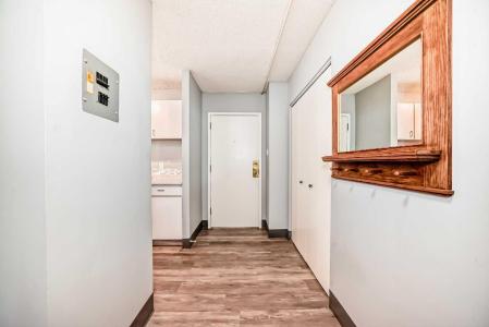 3420 50 STREET NW, Calgary, Alberta T3A 2E1, Kanada