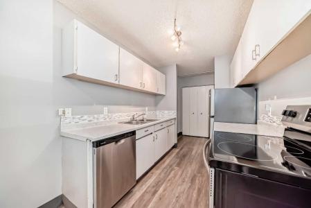 3420 50 STREET NW, Calgary, Alberta T3A 2E1, Kanada