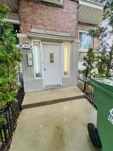 4245 Rue Bélanger, Montréal (Villeray/Saint-Michel/Parc-Extension), 魁北克省 H1T 1A4, 加拿大