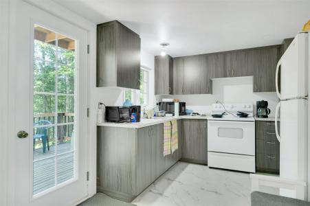 67  Ch. du Geai-Bleu N., Saint-Adolphe-d'Howard, Quebec J0T 2B0, Canadá