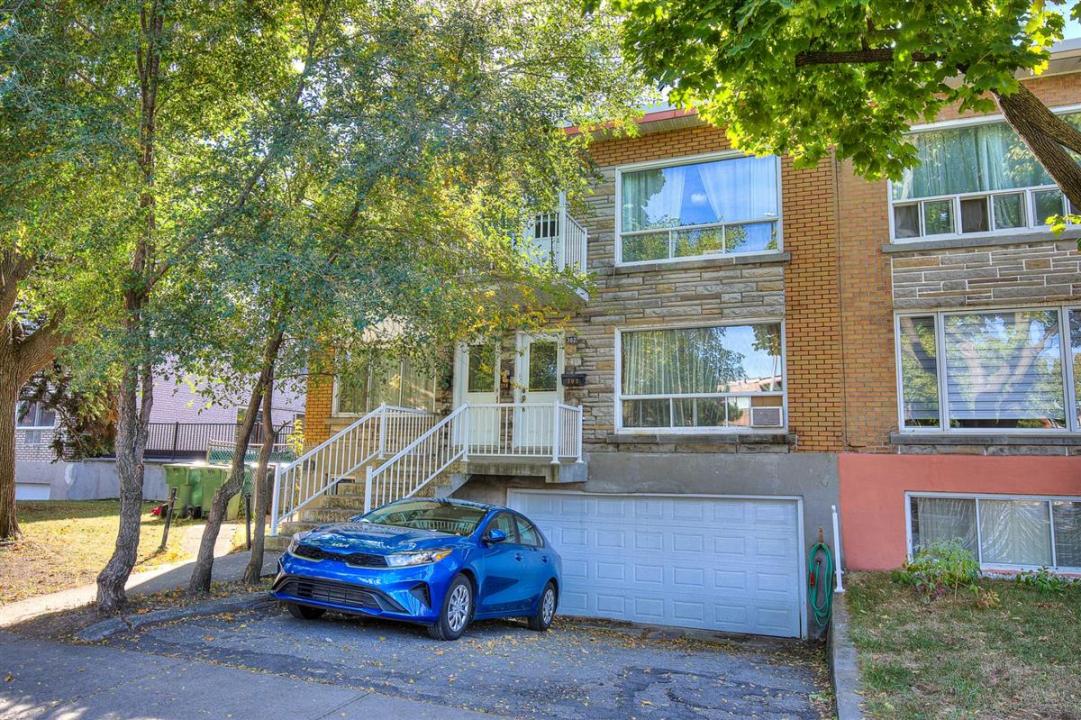 296-302  Boul. Alexis-Nihon, Montréal (Saint-Laurent), 퀘벡주 H4M 2A3, 캐나다