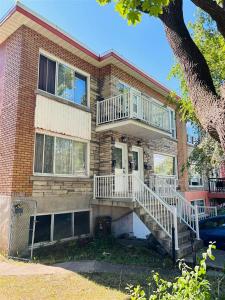 296-302  Boul. Alexis-Nihon, Montréal (Saint-Laurent), 퀘벡주 H4M 2A3, 캐나다