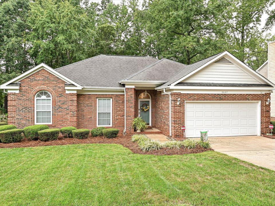 5607 Oak Drive, Charlotte, North Carolina 28216, Stati Uniti
