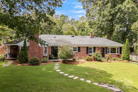 52 Shorewood Drive, Asheville, NC 28804, USA