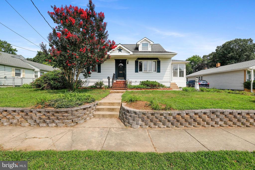 57 S Terrace Avenue, Maple Shade, New Jersey 08052, USA