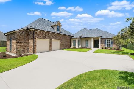 42439 Greens View Dr, Gonzales, Louisiana 70737