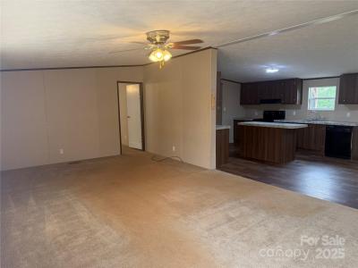 1056 Hard Scrabble Court, Cleveland, Karolina Północna 27013, USA