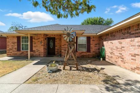 1221 Elmira Street, Weatherford, Texas 76086, USA