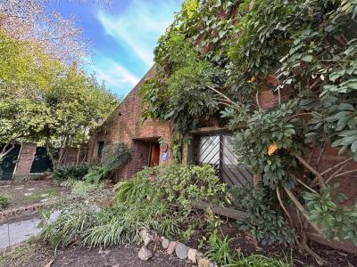 oliverio russell 595, Almirante Brown, GBA Sur 1846, الأرجنتين 