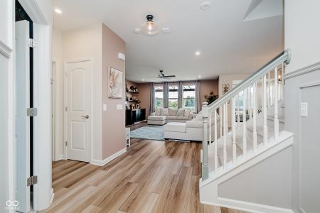 6944 Oakcrest Drive, Mccordsville, Indiana 46055