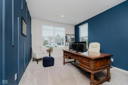 6944 Oakcrest Drive, Mccordsville, Indiana 46055