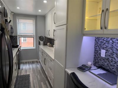 355 Bronx River Road #3F, Yonkers, New York 10704