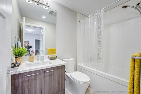 4690 HAWK LANE, Tsawwassen, British Columbia V4M 0C4, Canada