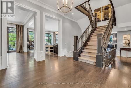 2 NIGHTFALL COURT, Vaughan (kleinburg), Ontario L4N 3N5, Canada