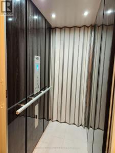 2 NIGHTFALL COURT, Vaughan (kleinburg), Ontario L4N 3N5, Canada