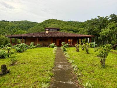 Ciudad Colon , Colón Mora, San José 10701, Коста-Рика