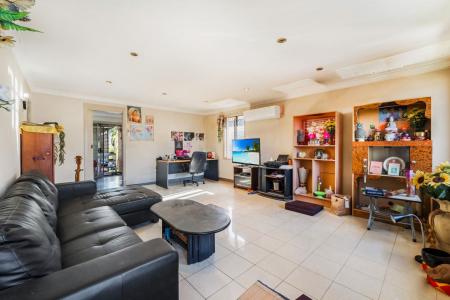 604 Smithfield Road, Prairiewood, NSW 2176, Australia