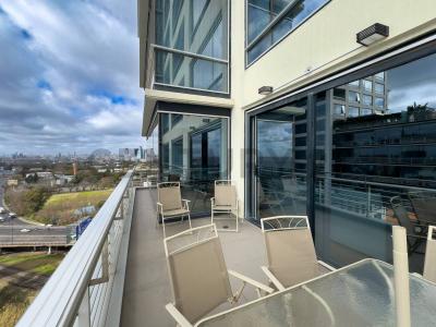 Av del libertador 77, Vicente López, GBA Norte 1602, Argentina