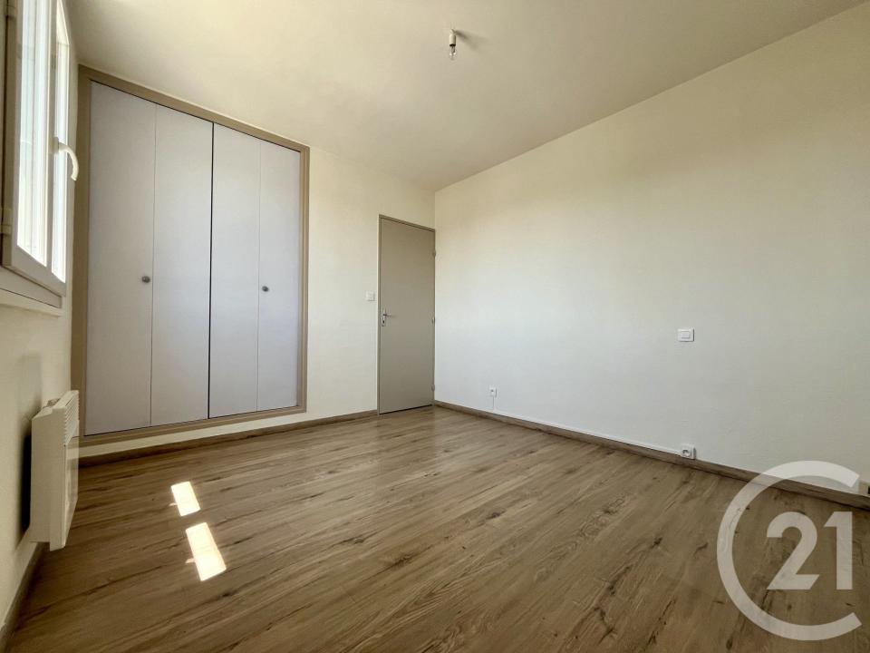 Ales, Languedoc-Roussillon 30100, France