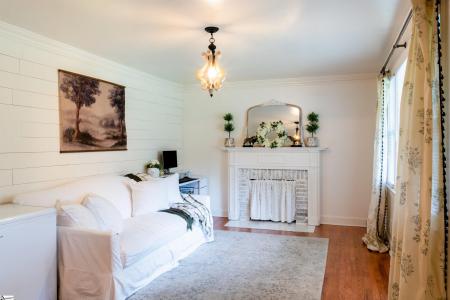 14 Circle Drive, Greenville, South Carolina 29617