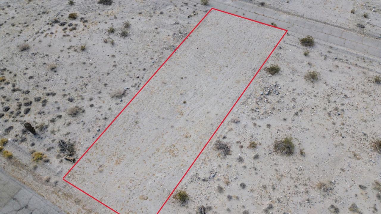 1561 Desert Air Avenue, Thermal, Kalifornia 92274, USA