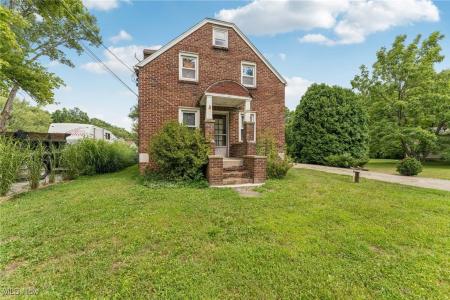 1899 Edwards Drive, Akron, オハイオ 44306, アメリカ合衆国