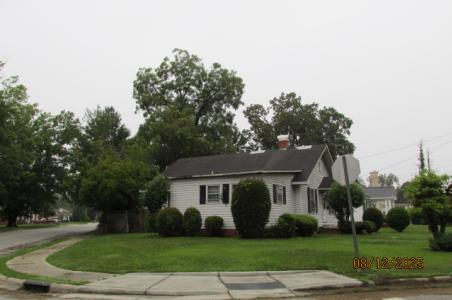 1005 N. Water Street, Lumberton, North Carolina 28358