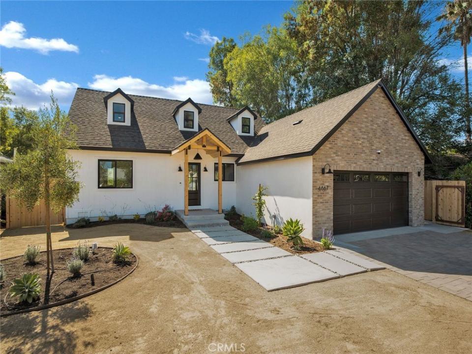 6667 Royer Avenue, West Hills, Califórnia 91307, Estados Unidos